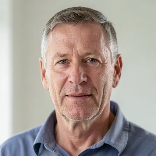 Portrait der synthetischen Persona Thomas Bauer